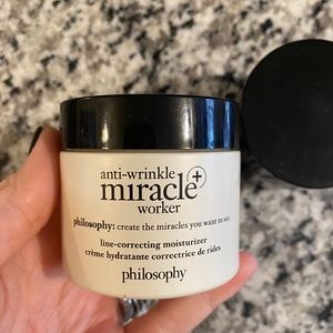 Philosophy anti-wrinkle miracle work day cream